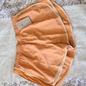 Nike XL Tempo Shorts